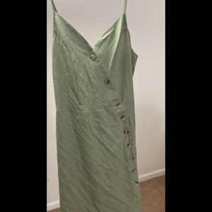 Green spaghetti strap